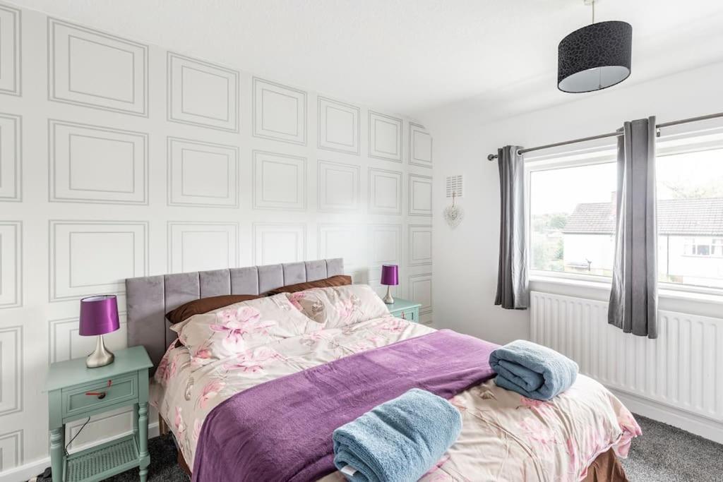 Entire Charming 5-Bed House In Darwen Blackburn Bb1 Free Parking Roadside Rishton Exteriér fotografie