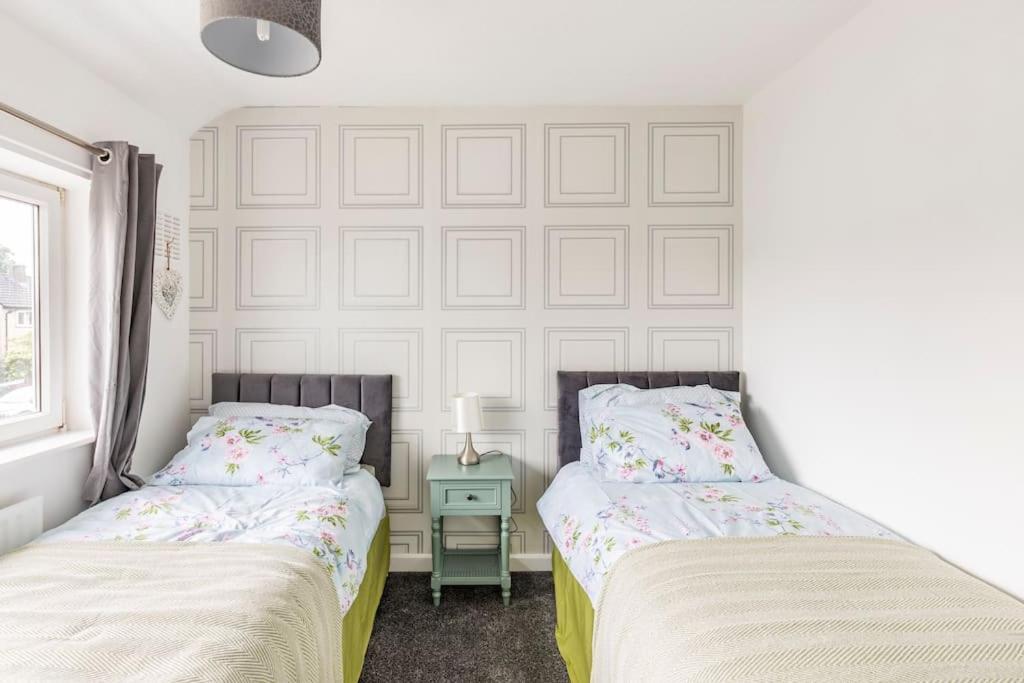 Entire Charming 5-Bed House In Darwen Blackburn Bb1 Free Parking Roadside Rishton Exteriér fotografie
